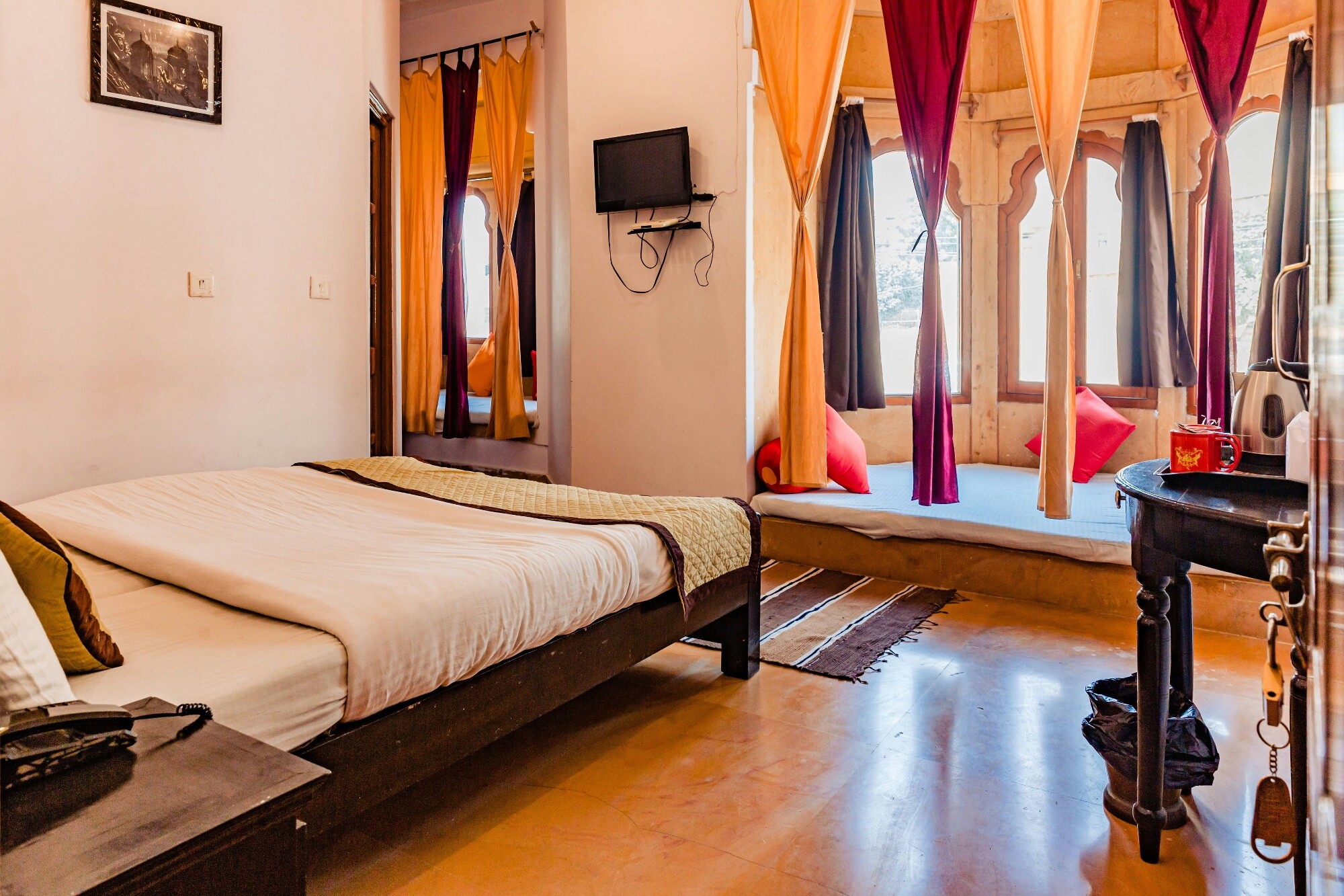 hotel-lal-garh-fort-and-palace-2TaJ3meMQYY-unsplash